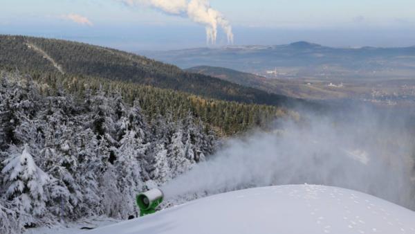 Diversiteit in Tsjechië: drie skigebieden om te combineren met een stedentrip Praag